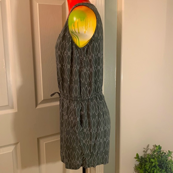 MERONA Greenish Gray Romper w/ Pockets - Picture 3 of 9